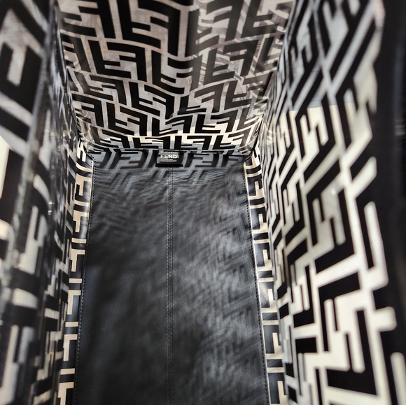 Fendi Large Runaway Tote - Picture 7 of 11